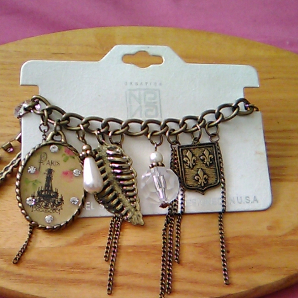 Nwt charm bracelet